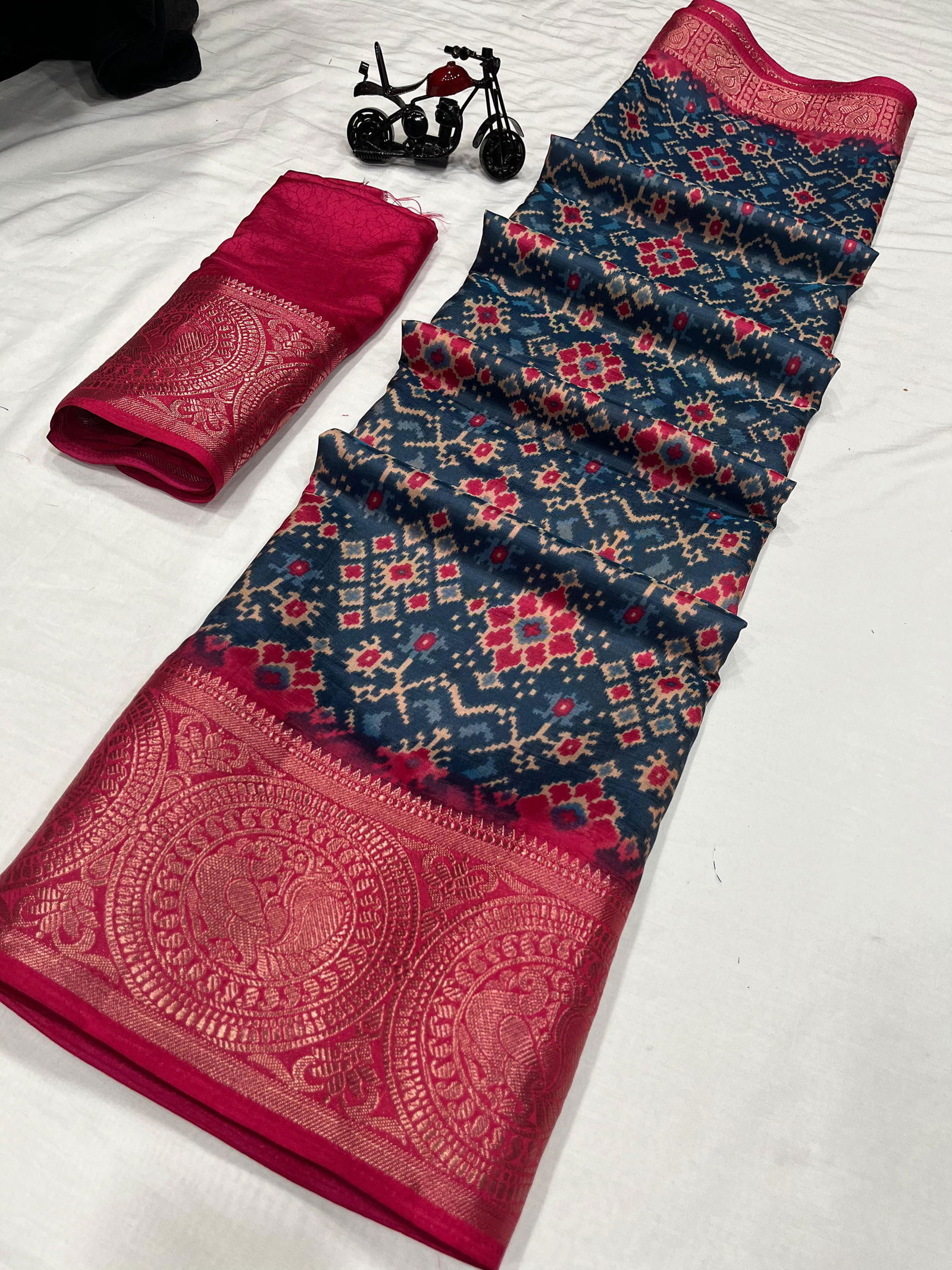 Wow Kalanjali acid Printed Patola Designer Sarees Wholesale Price In Surat
